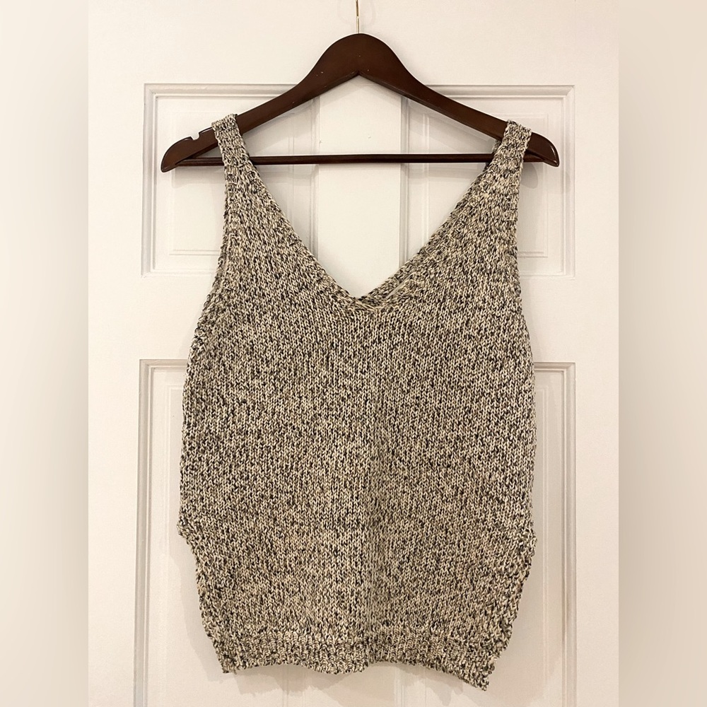 Lush knit sweater vest. Size S.
